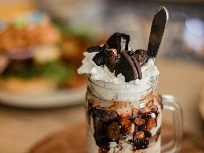 Layered Jar Cakes by Neeora Bakes