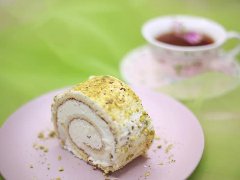 Refreshing Paan Cakes by Neeora Bakes